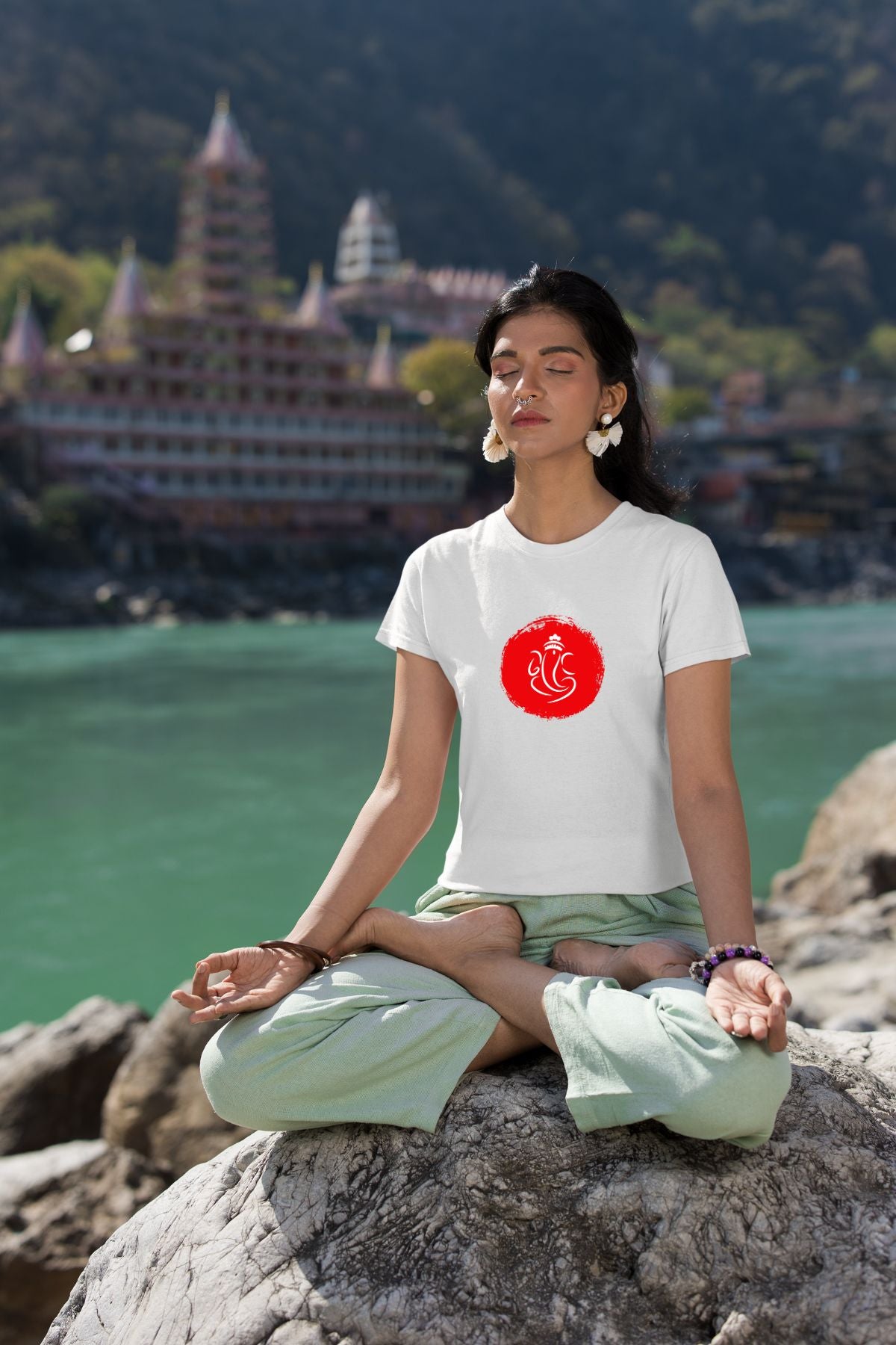 Vakratund Ganpatiji Printed Unisex T-Shirts